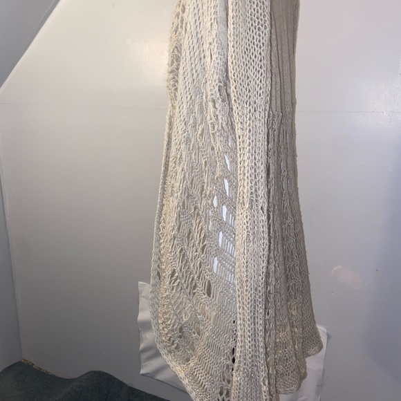 Crochet knitted sweater - Picture 9 of 17